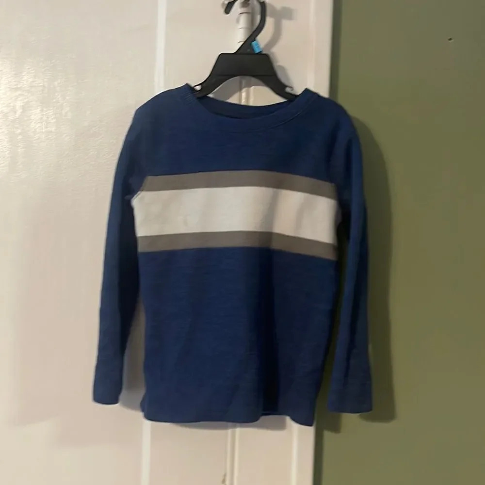 Long sleeve thermal blue white and gray